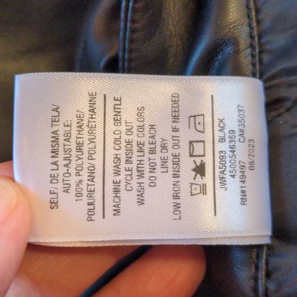 Joe's Jeans The Mia Faux Leather Cropped Pants in Black Size 33 - Picture 10 of 10